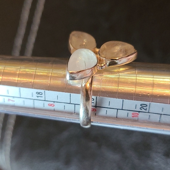 Rainbow Moonstone sterling silver ring - Picture 2 of 5